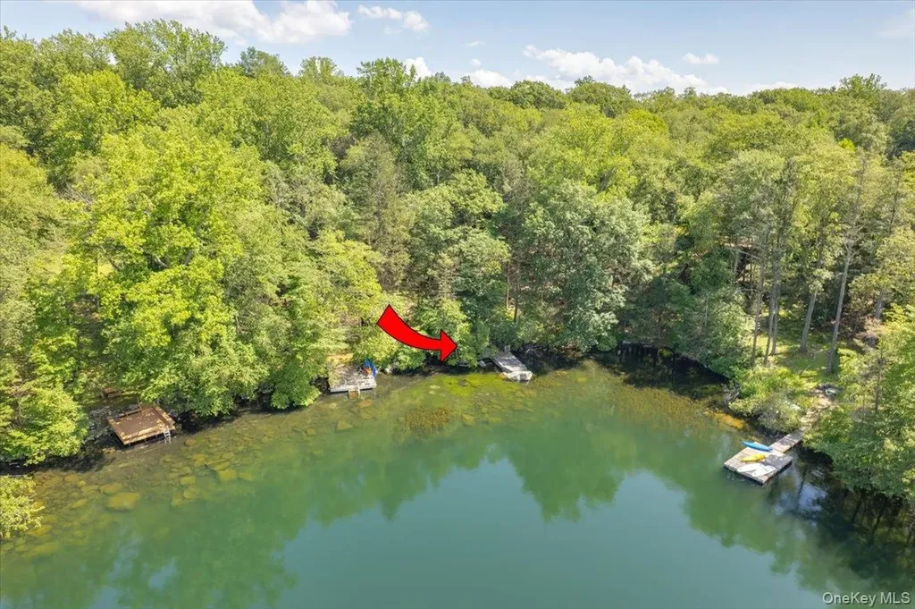 1064 Barrett Circle W Carmel NY 10512