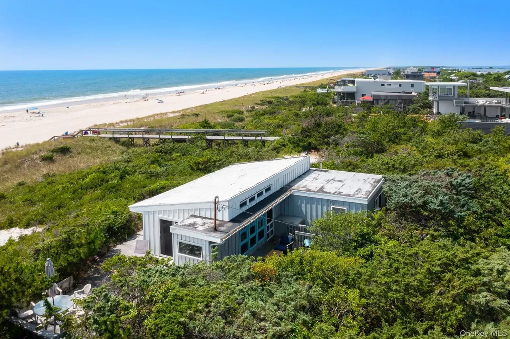 54 Lewis Walk Cherry Grove NY 11782