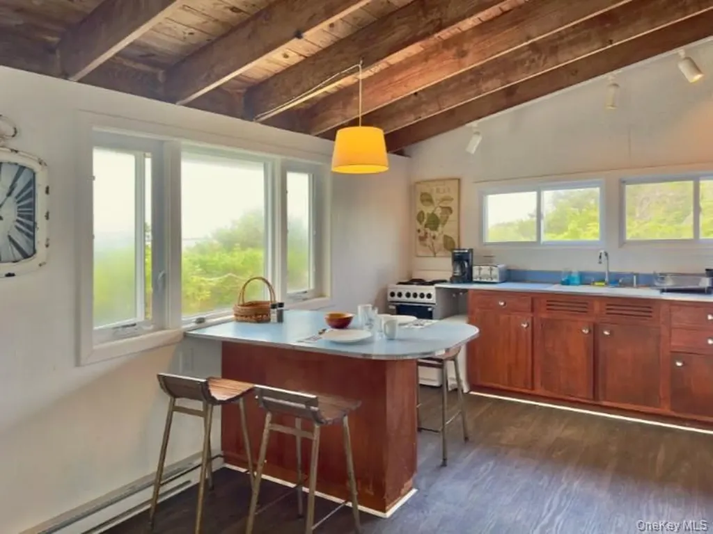 54 Lewis Walk Cherry Grove NY 11782