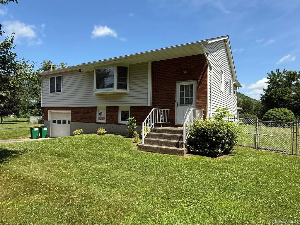 39 Maple Lane Dover Plains NY 12522