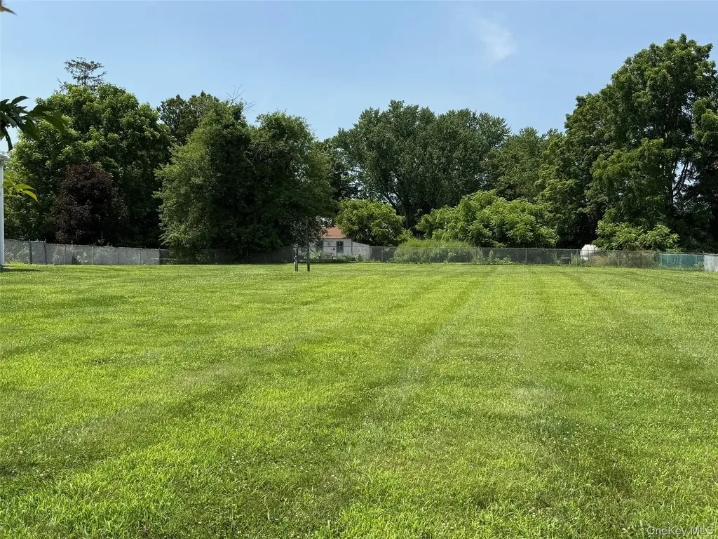 39 Maple Lane Dover Plains NY 12522