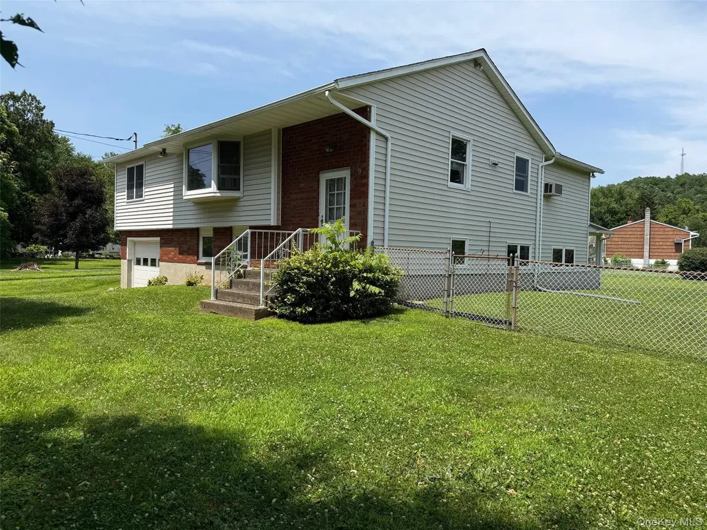 39 Maple Lane Dover Plains NY 12522
