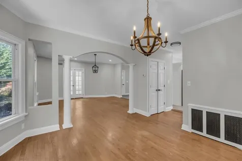 643 Deer Park Avenue Babylon NY 11702