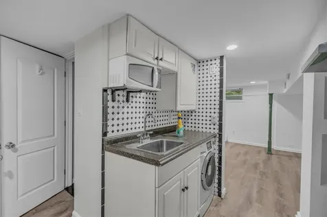 643 Deer Park Avenue Babylon NY 11702