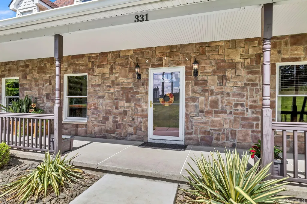 331 Ridge Road Campbell Hall NY 10916