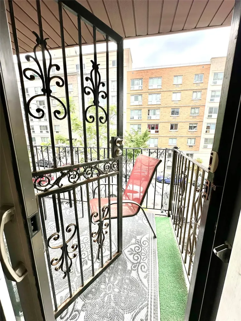 1389 Shakespeare Avenue Bronx NY 10452