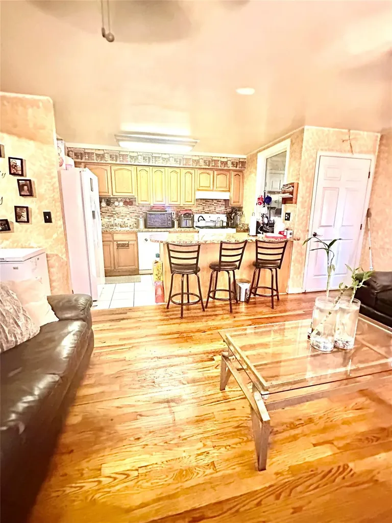 1389 Shakespeare Avenue Bronx NY 10452