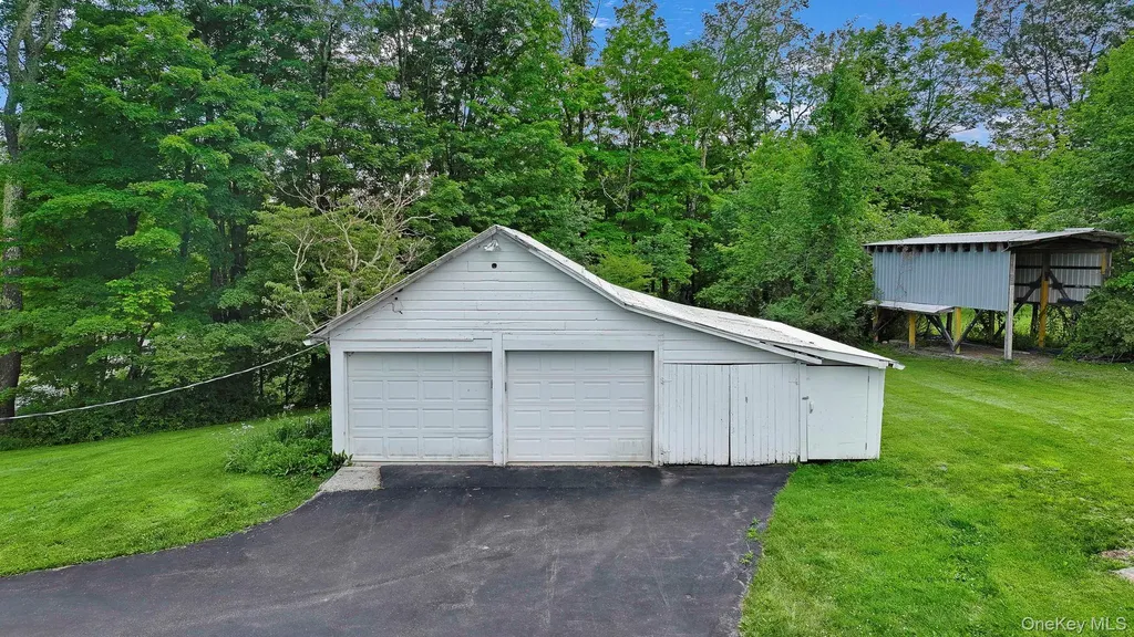 767 Cherrytown Road Kerhonkson NY 12446