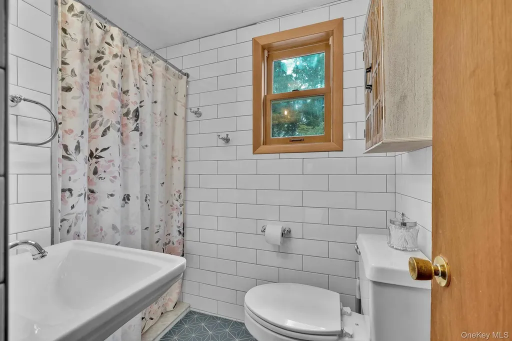 767 Cherrytown Road Kerhonkson NY 12446