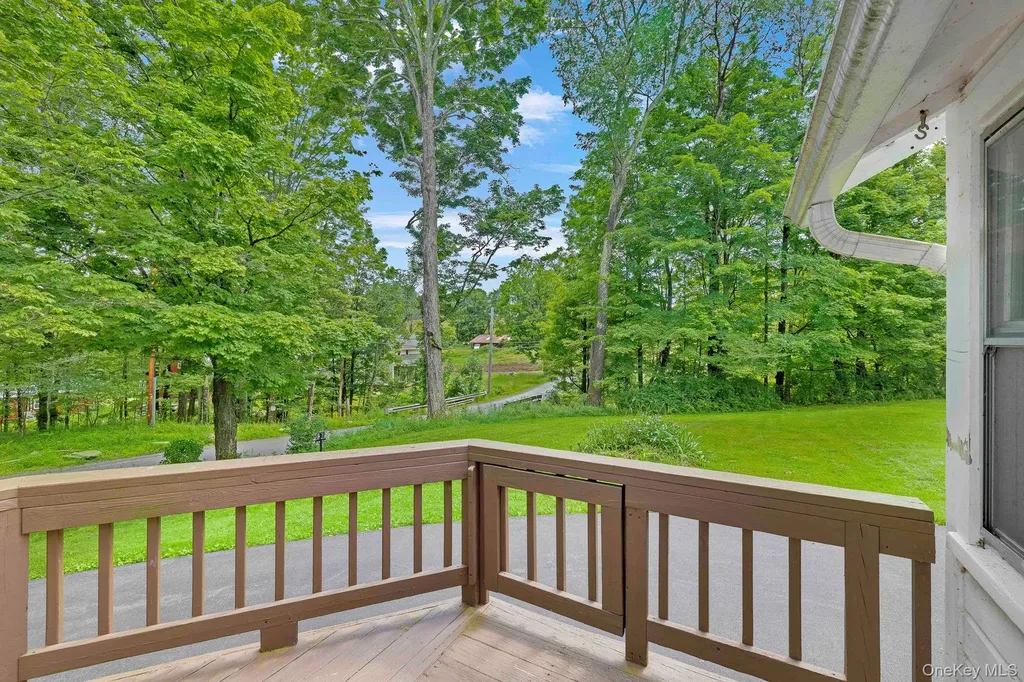 767 Cherrytown Road Kerhonkson NY 12446