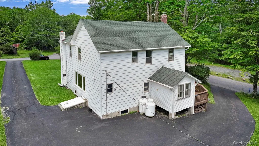 767 Cherrytown Road Kerhonkson NY 12446