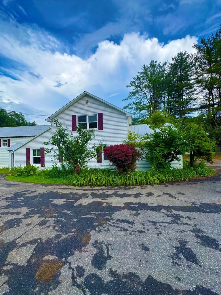 30 Schoonmaker Lane Stone Ridge NY 12484