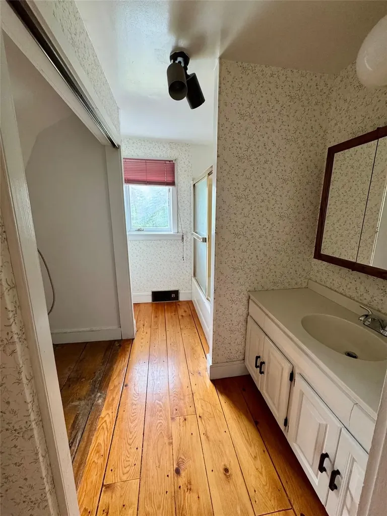 30 Schoonmaker Lane Stone Ridge NY 12484