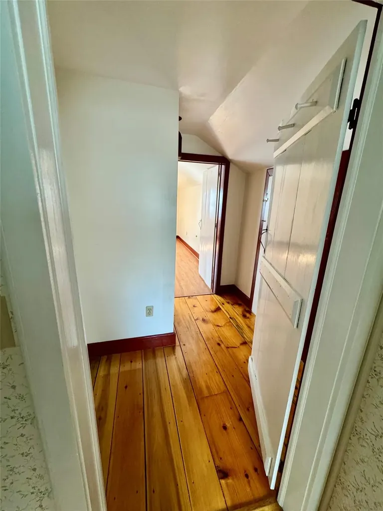 30 Schoonmaker Lane Stone Ridge NY 12484