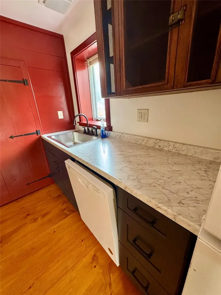 30 Schoonmaker Lane Stone Ridge NY 12484