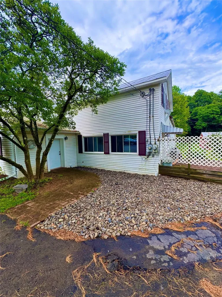 30 Schoonmaker Lane Stone Ridge NY 12484