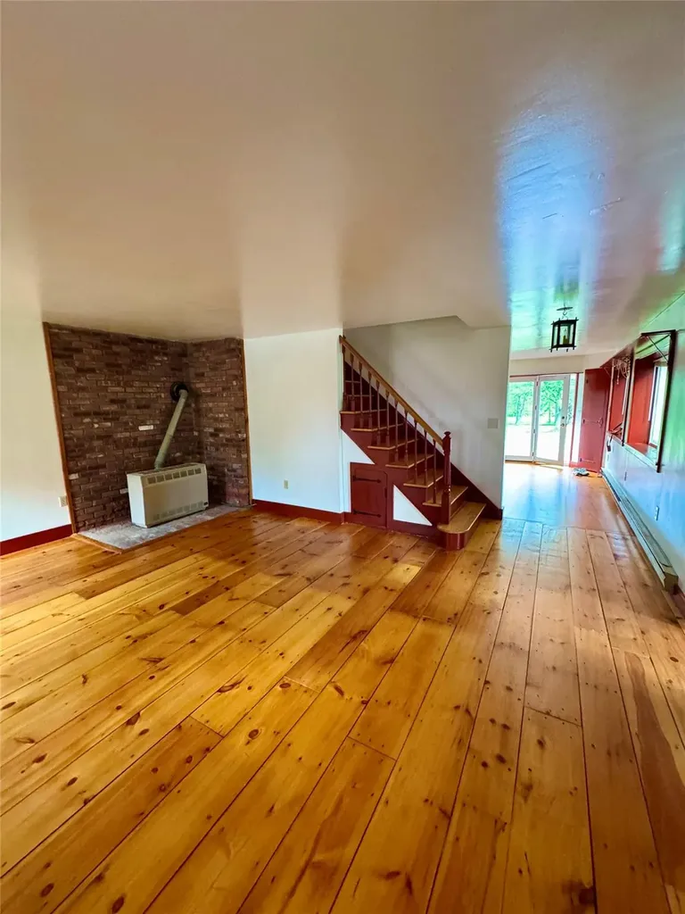30 Schoonmaker Lane Stone Ridge NY 12484