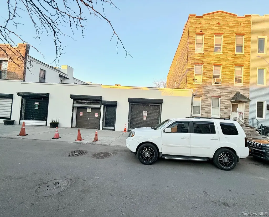 7313 71st Street Ridgewood NY 11385