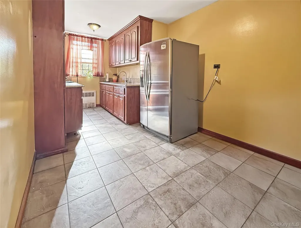 1480 Thieriot Avenue Bronx NY 10460
