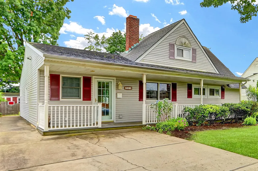 361 Twin S Lane Wantagh NY 11793
