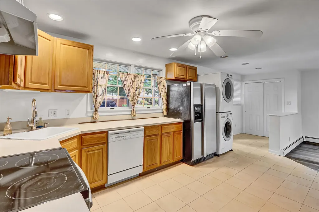 361 Twin S Lane Wantagh NY 11793
