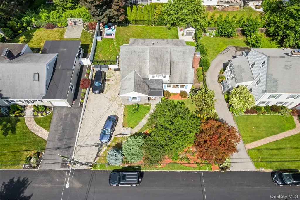 69 Ardell Road Bronxville NY 10708