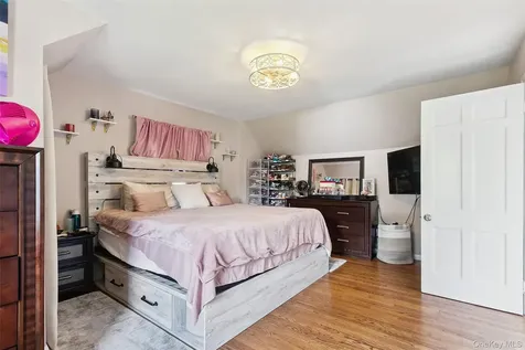 69 Ardell Road Bronxville NY 10708