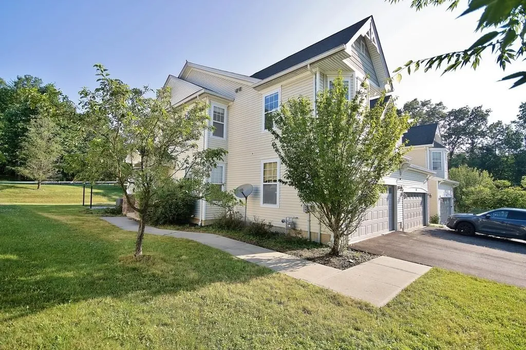 49 Cornwall Lane Middletown NY 10940