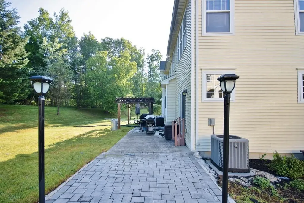 49 Cornwall Lane Middletown NY 10940