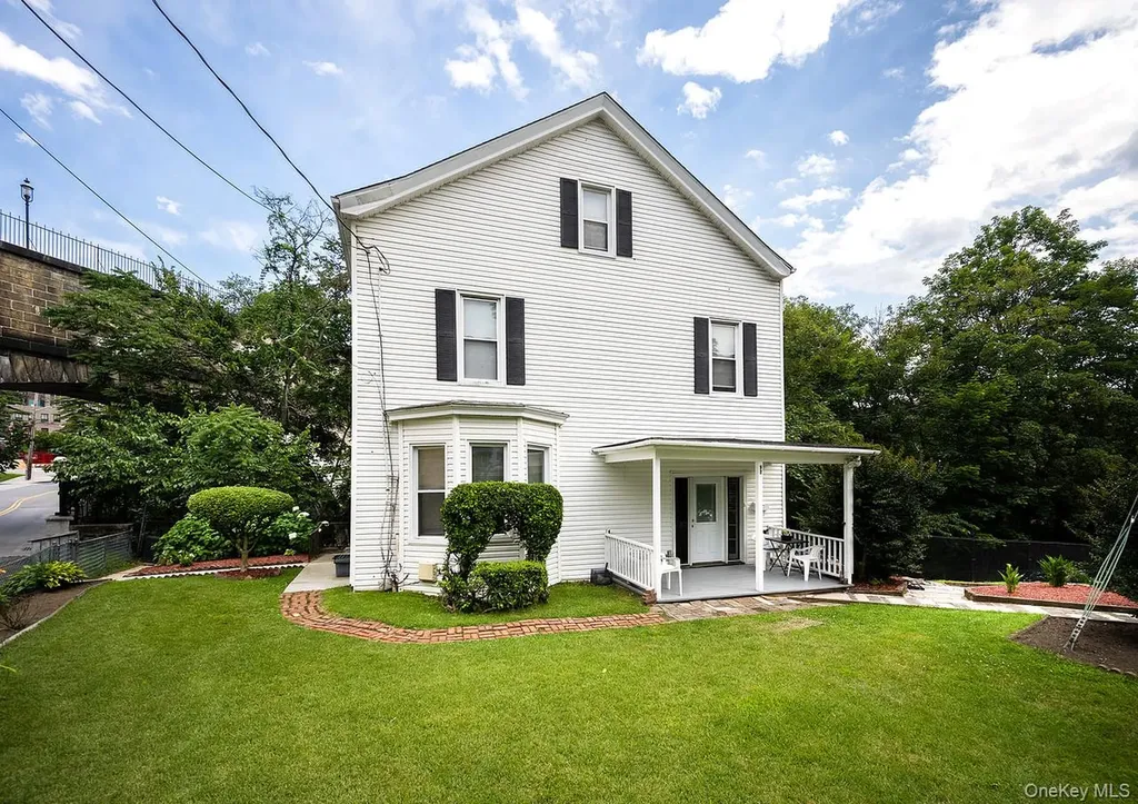90 Broadway Ossining NY 10562