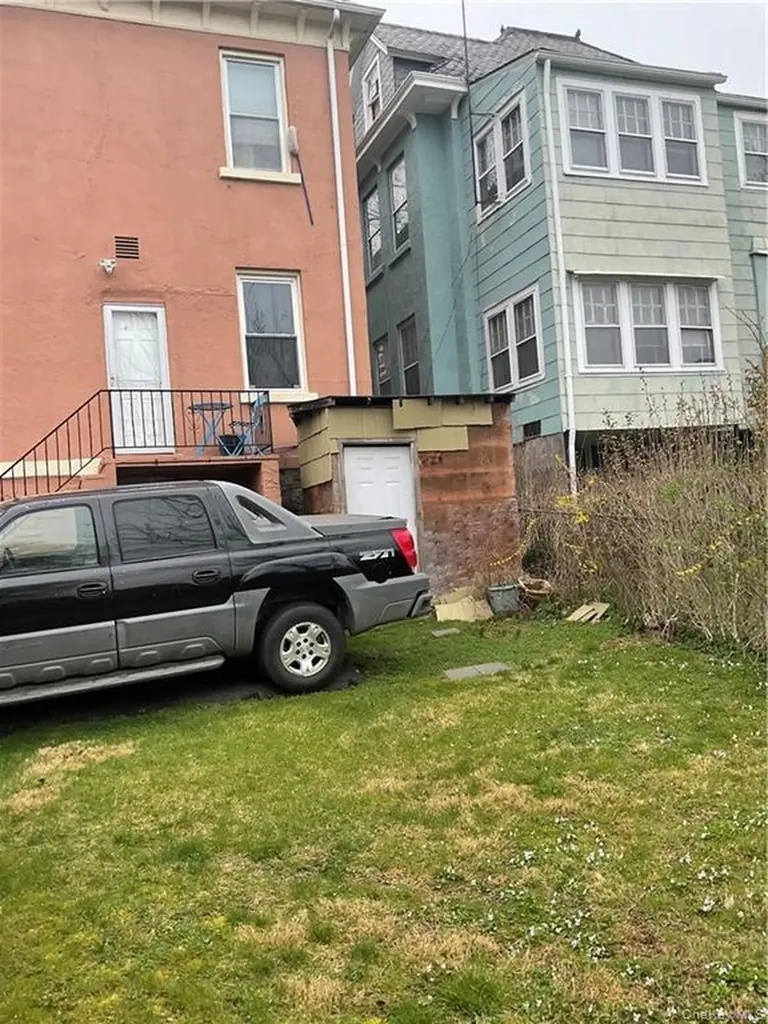 625 S 5th Avenue Mount Vernon NY 10550