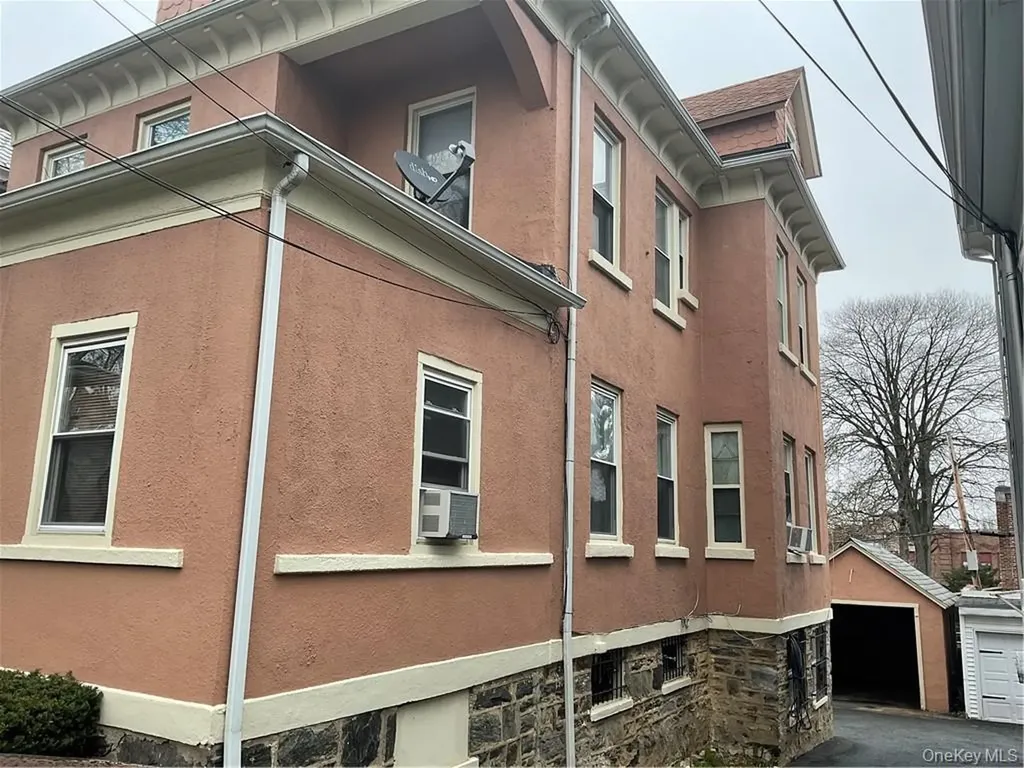 625 S 5th Avenue Mount Vernon NY 10550