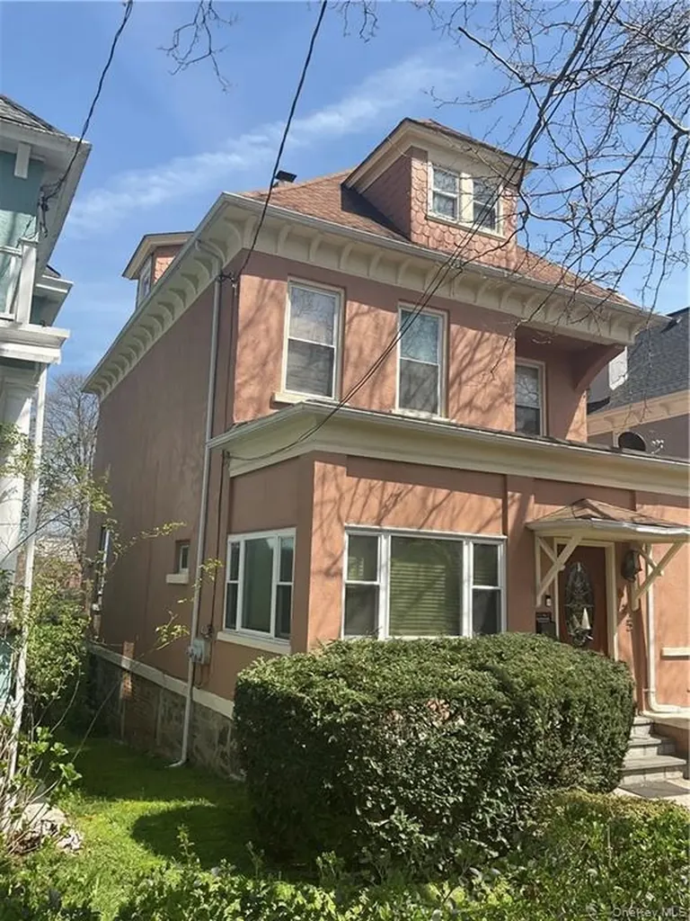 625 S 5th Avenue Mount Vernon NY 10550
