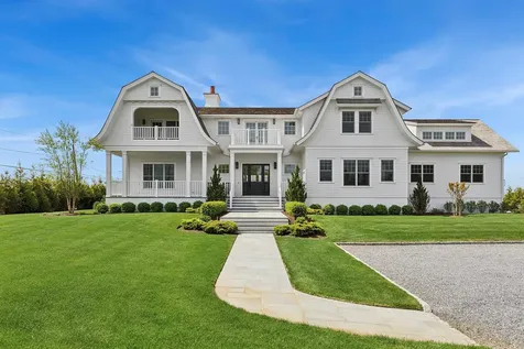 1 Fiske Avenue Westhampton Beach NY 11978