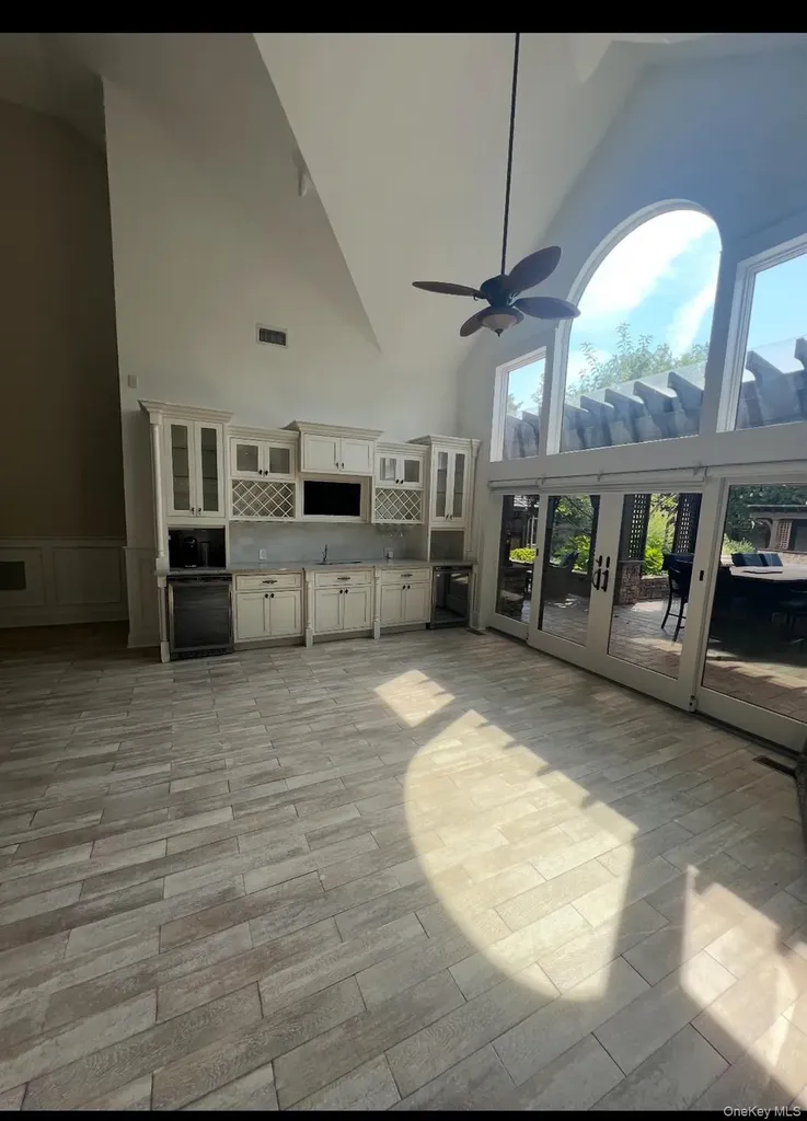 814 Pine Place Bellmore NY 11710