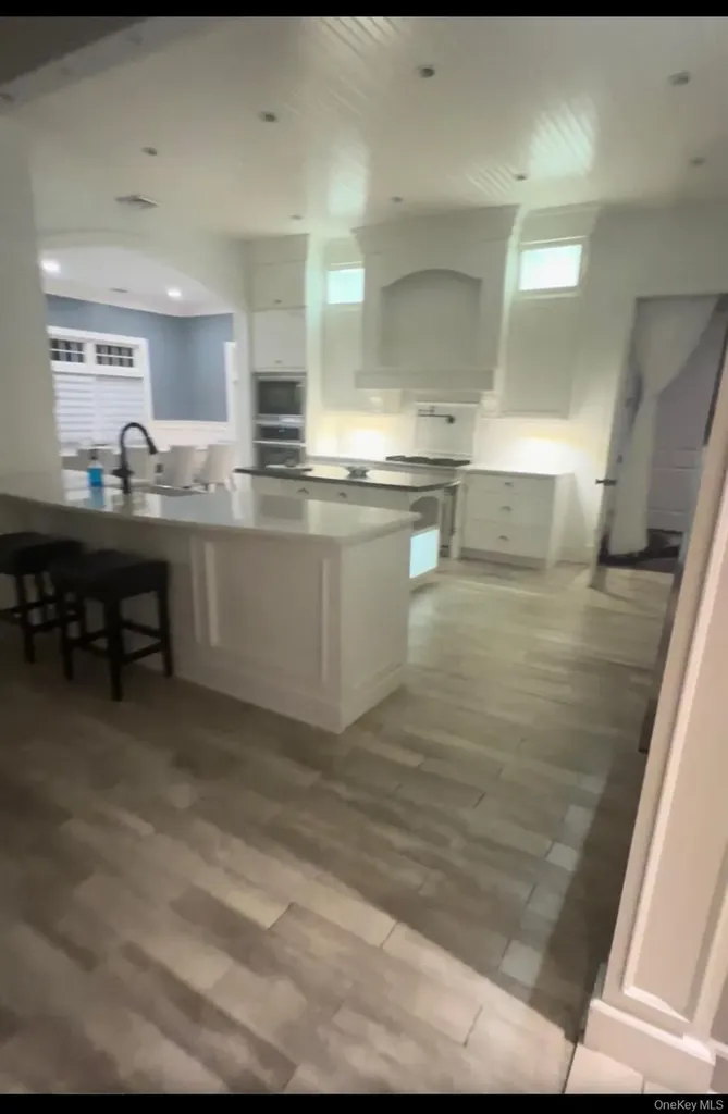 814 Pine Place Bellmore NY 11710