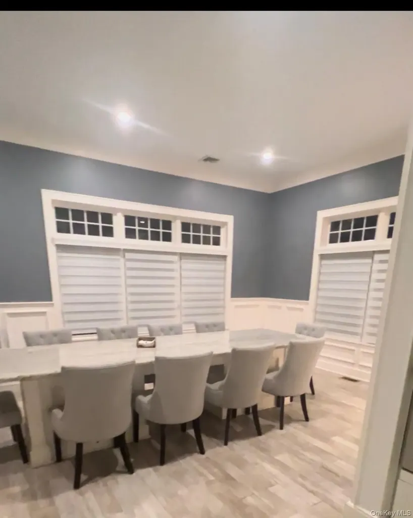 814 Pine Place Bellmore NY 11710
