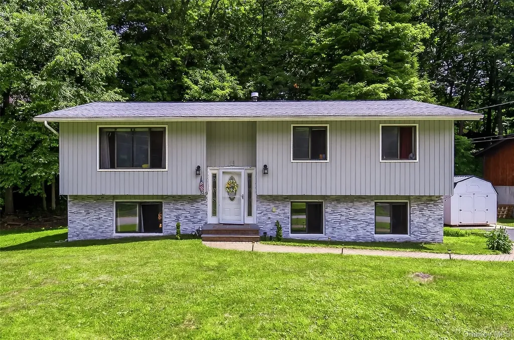 49 Raker Road Poughkeepsie NY 12603