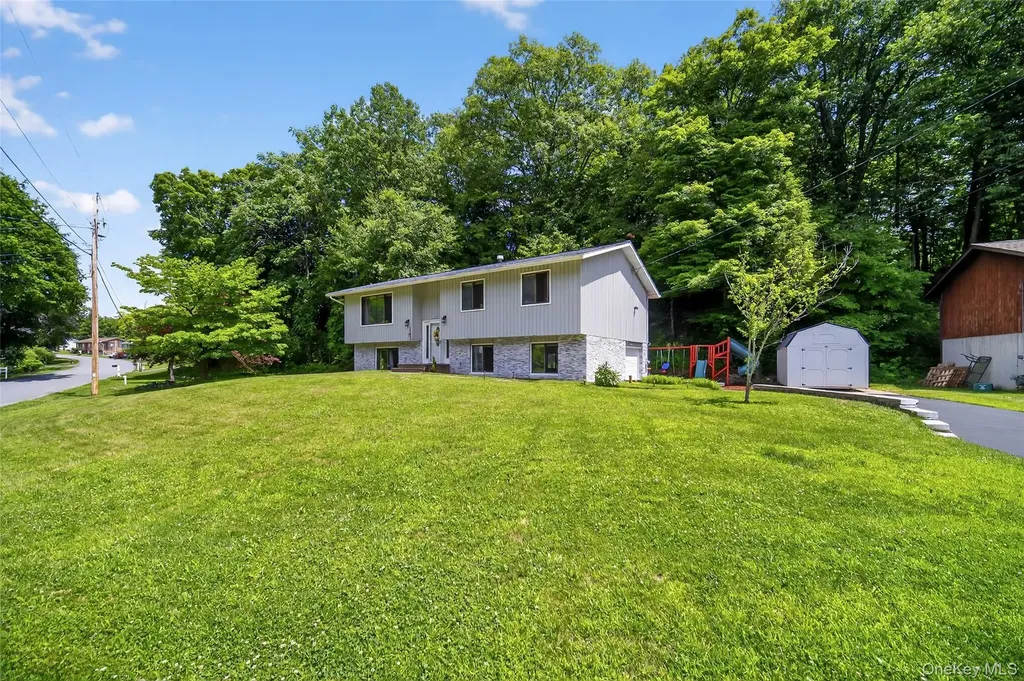 49 Raker Road Poughkeepsie NY 12603