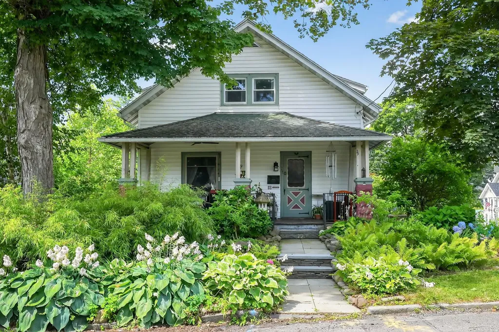 29 Voorhees Avenue Kingston NY 12401