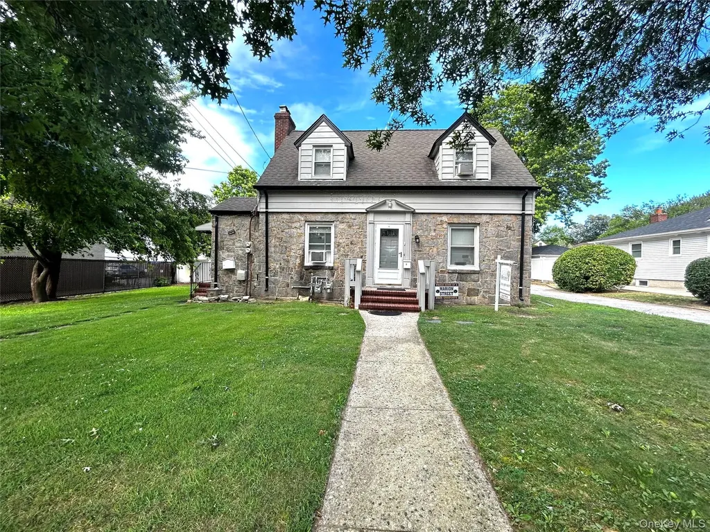 11 Duryea Place Lynbrook NY 11563