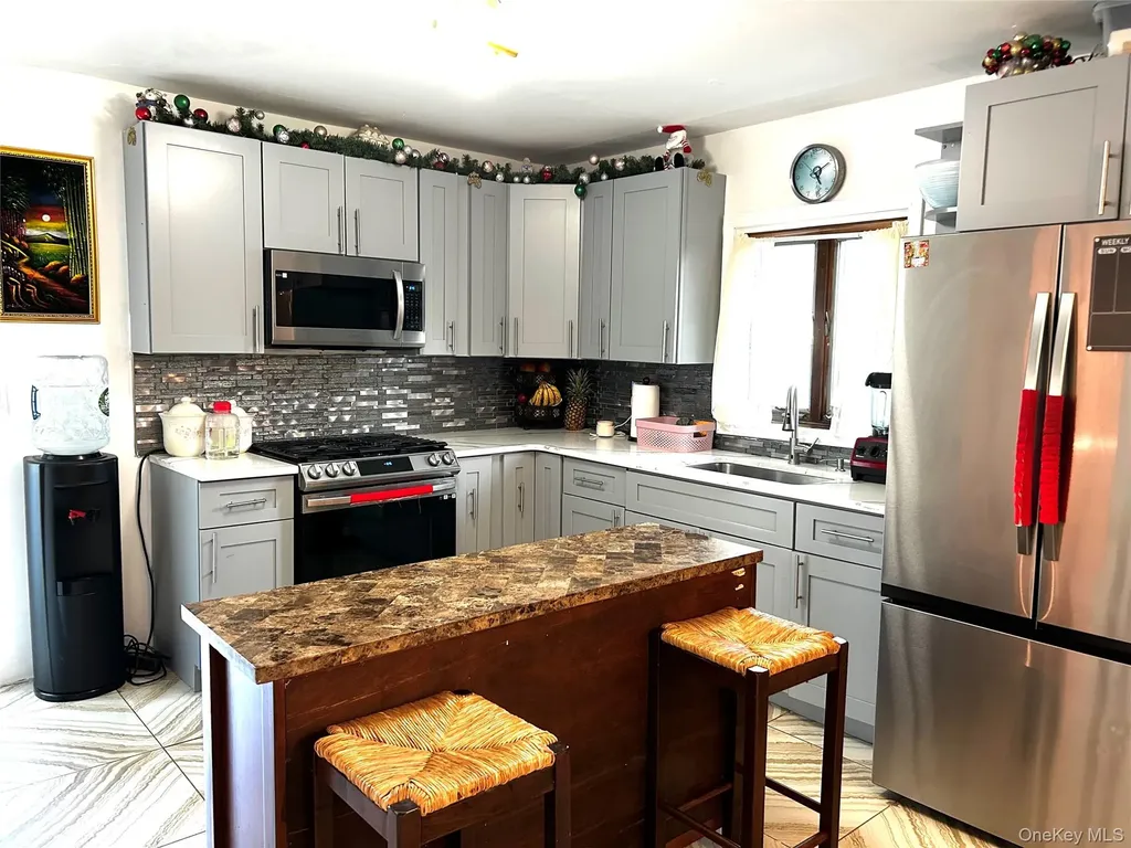 11 Duryea Place Lynbrook NY 11563