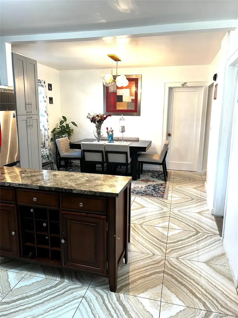 11 Duryea Place Lynbrook NY 11563