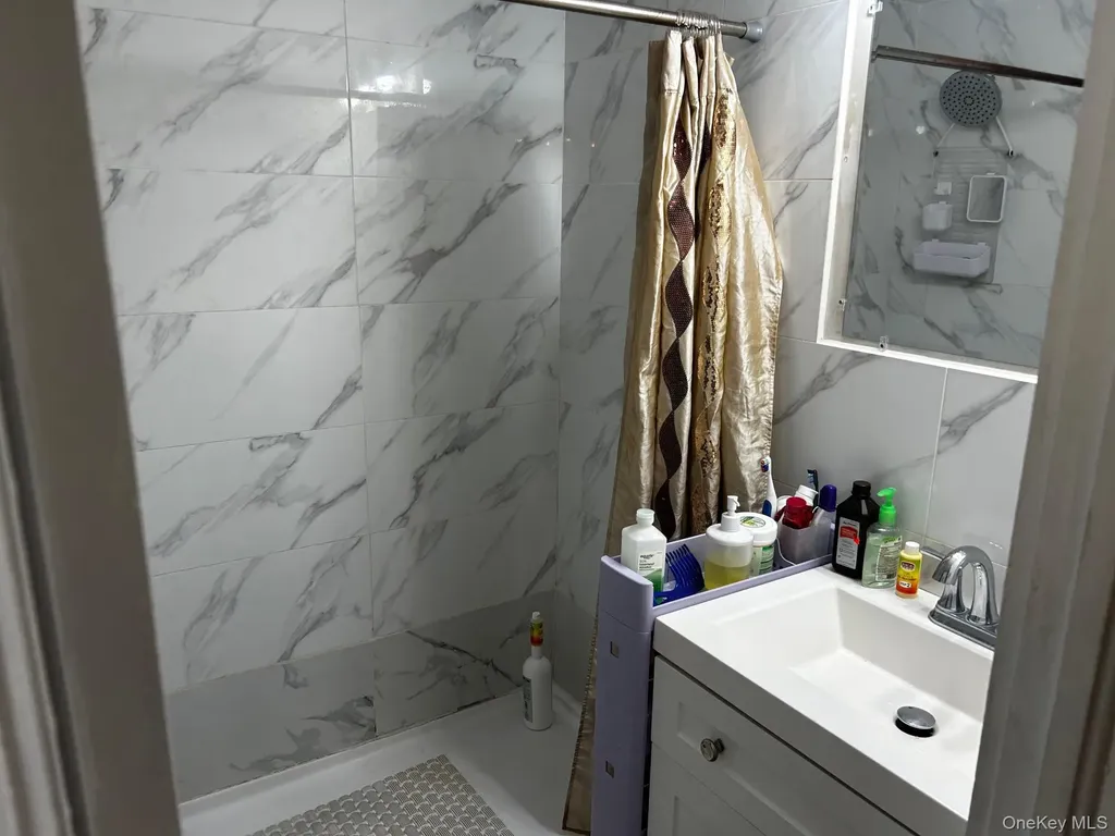 11 Duryea Place Lynbrook NY 11563