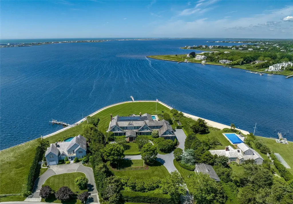 59 Shore Road Westhampton NY 11977