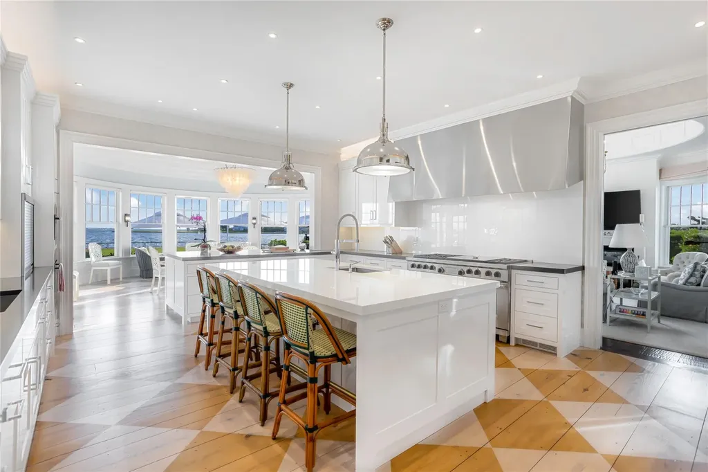 59 Shore Road Westhampton NY 11977