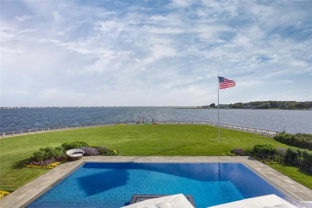 59 Shore Road Westhampton NY 11977