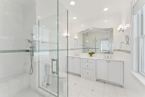 9 Shinnecock Road East Quogue NY 11942