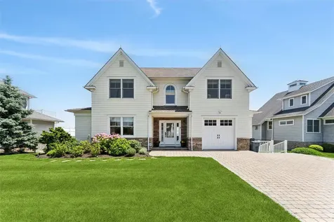 9 Shinnecock Road East Quogue NY 11942