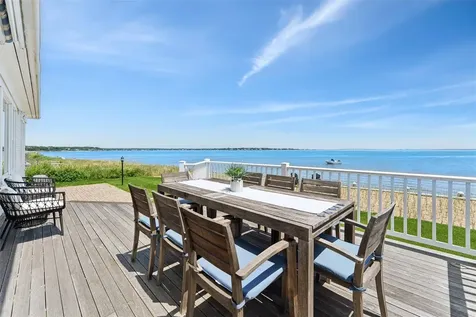 9 Shinnecock Road East Quogue NY 11942